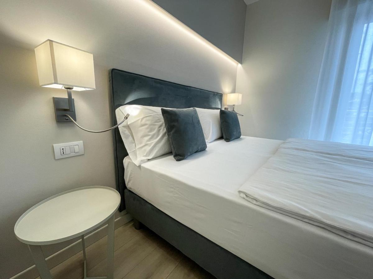 Hotel Stella Alpina Мальчезине Экстерьер фото